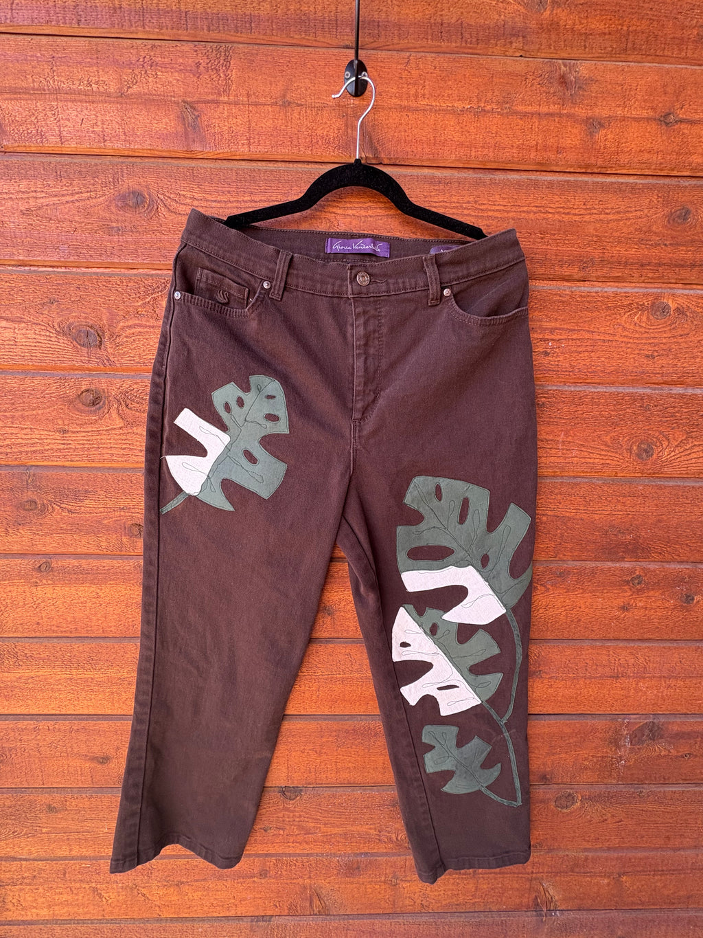 Monstera Cropped Pants